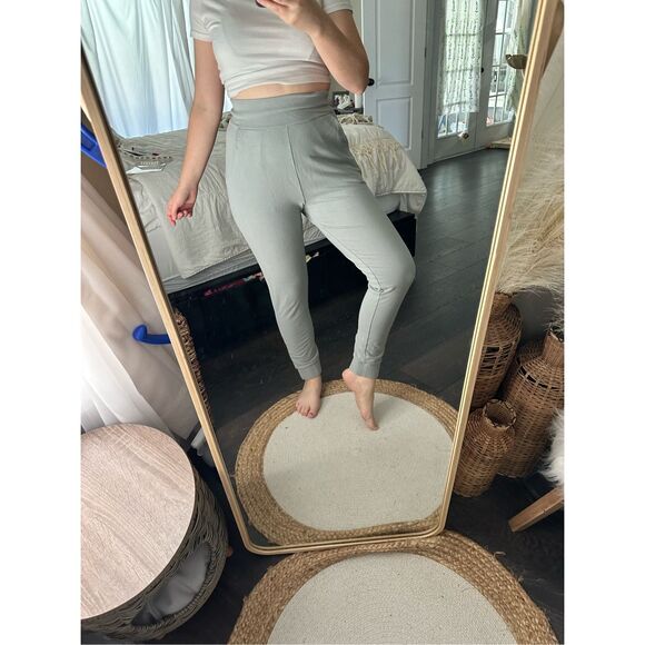 Meshki Women’s Small High Rise Logo Women’s Amelia Jogger Pants with Pockets - Picture 2 of 6